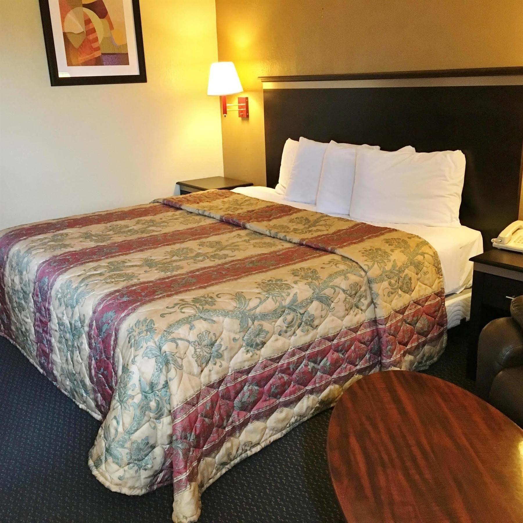 Americas Value Hotel Franklin